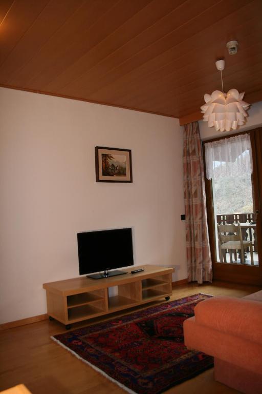 ברסאנונה Gasthof Majestic חדר תמונה